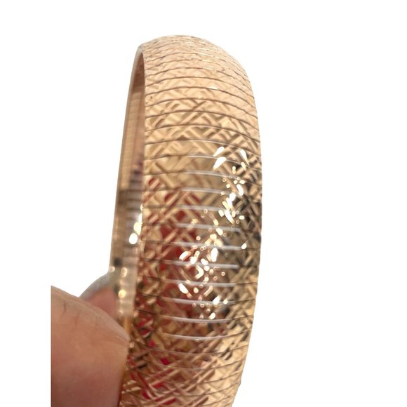 Bronze Italy Dyadema Fashion Bangle Bracelet Rose Gold Color 7.75” x.25” Bends - Picture 6 of 13